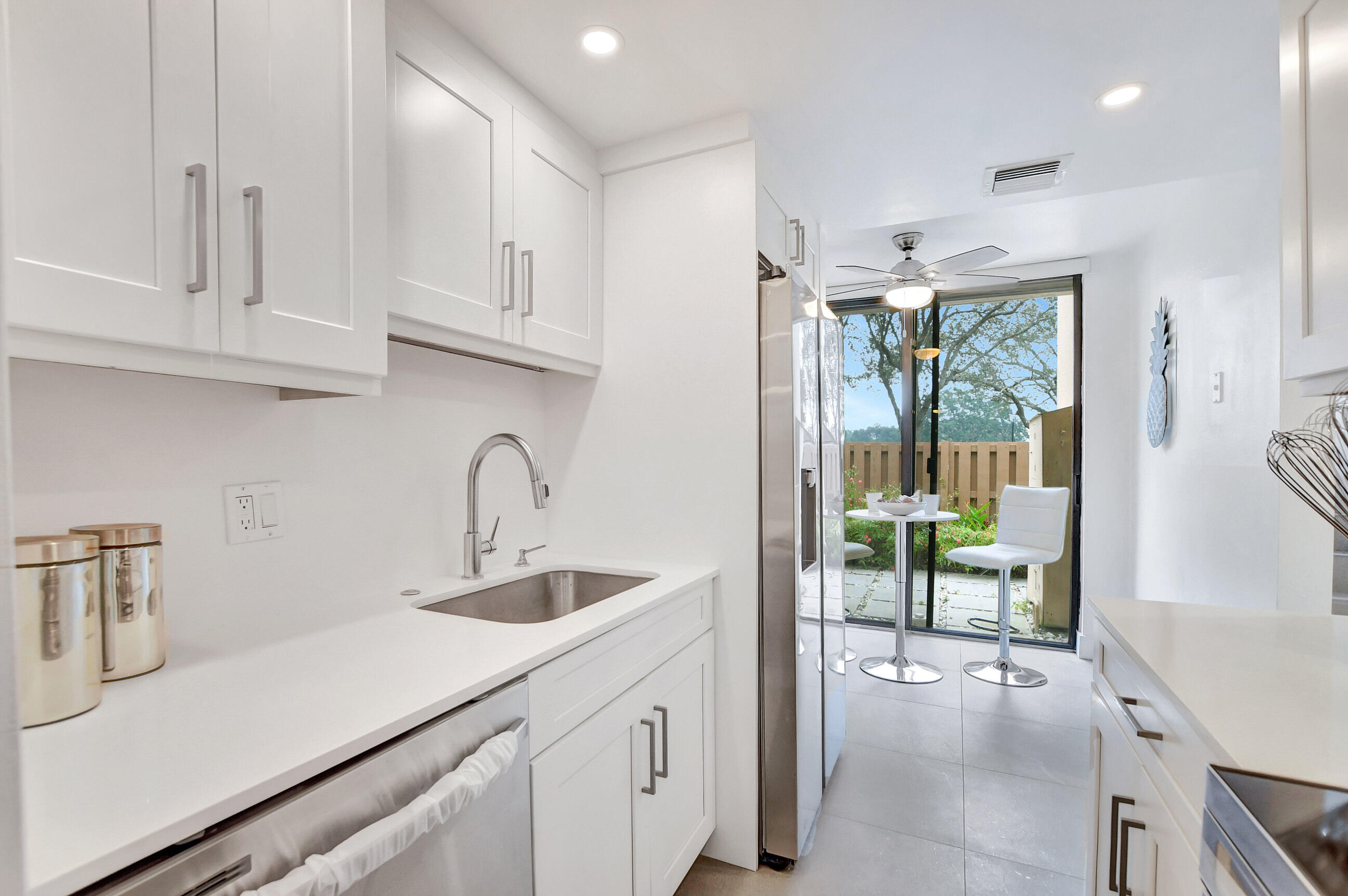 3702 Bridgewood Drive Boca Raton, FL 33434 - Photo 12 of 50 09_dsc_3751