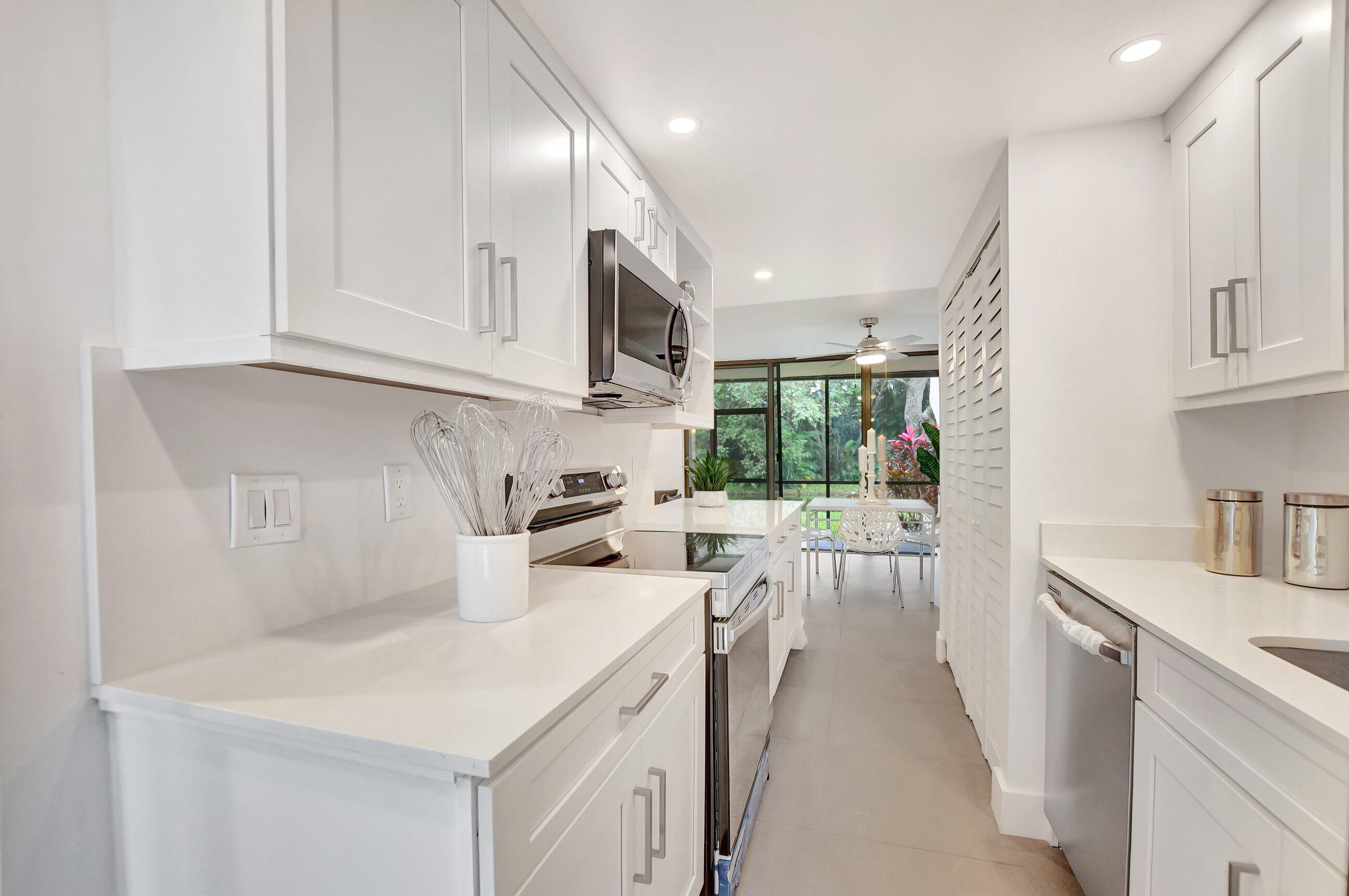 3702 Bridgewood Drive Boca Raton, FL 33434 - Photo 13 of 50 10_dsc_3756