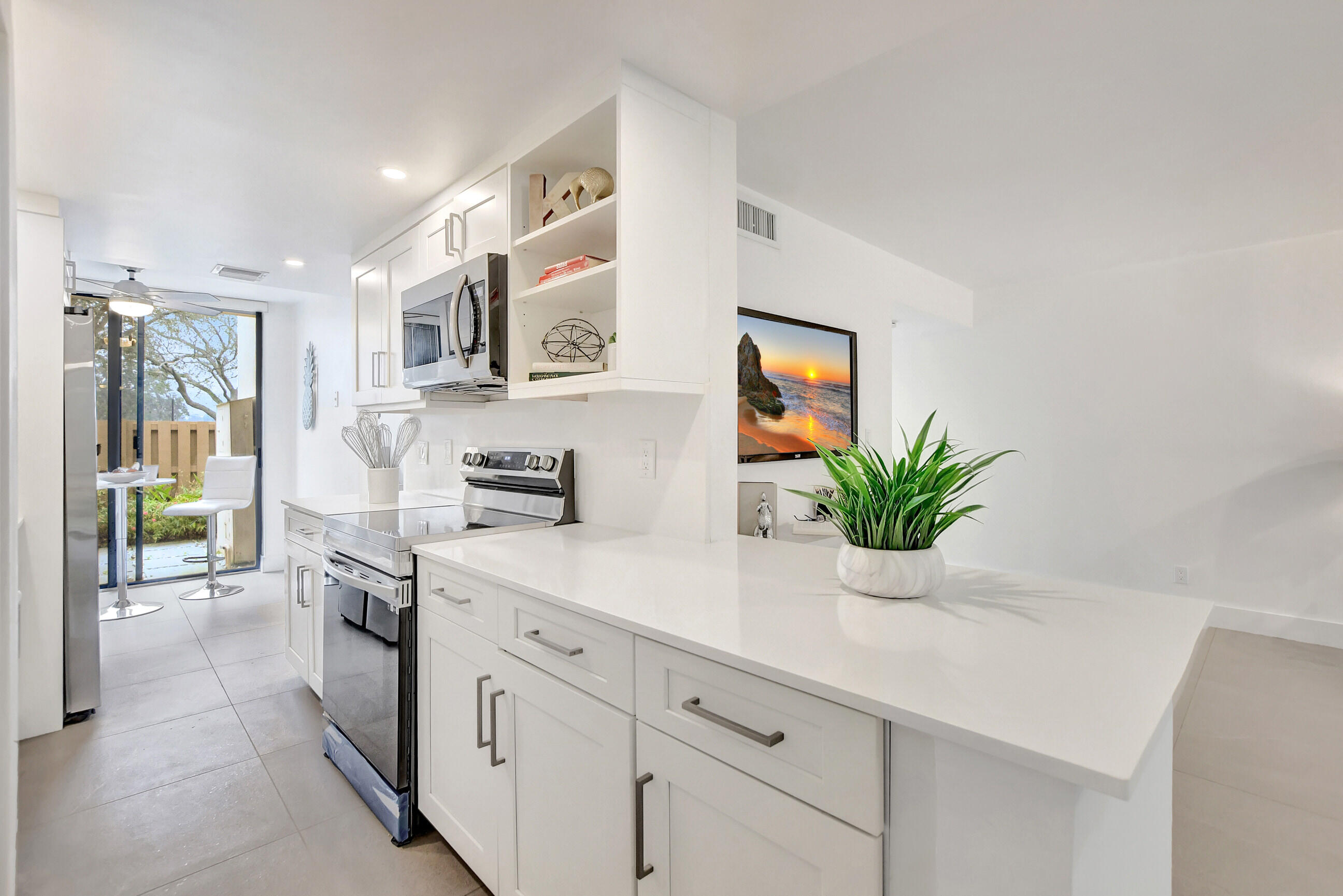 3702 Bridgewood Drive Boca Raton, FL 33434 - Photo 4 of 50 08_dsc_3746