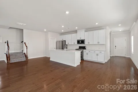 $475,000 | 11935 Red Leaf Drive, Charlotte, NC 28215