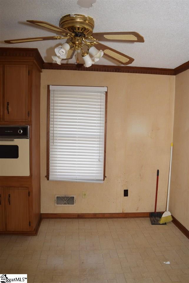 1867 Flat Rock Road Starr, SC 29684 - Photo 5 of 16