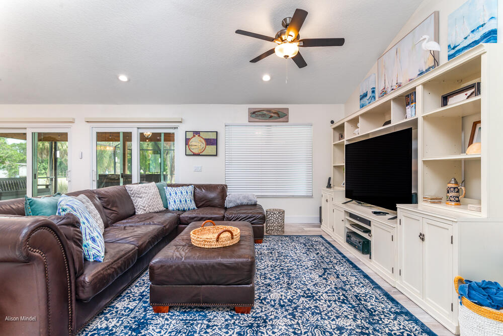 4005 Post Road Melbourne, FL 32934 - Photo 29 of 70 Wall Of Glass Welcomes Natural Light