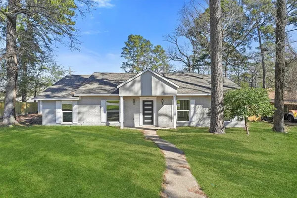 $325,000 | 205 Elmwood Street, Huntsville, TX 77320