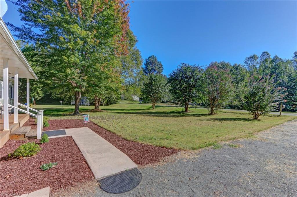 300 Setliff Road Reidsville, NC 27320 - Photo 3 of 30 Gallery Image 3