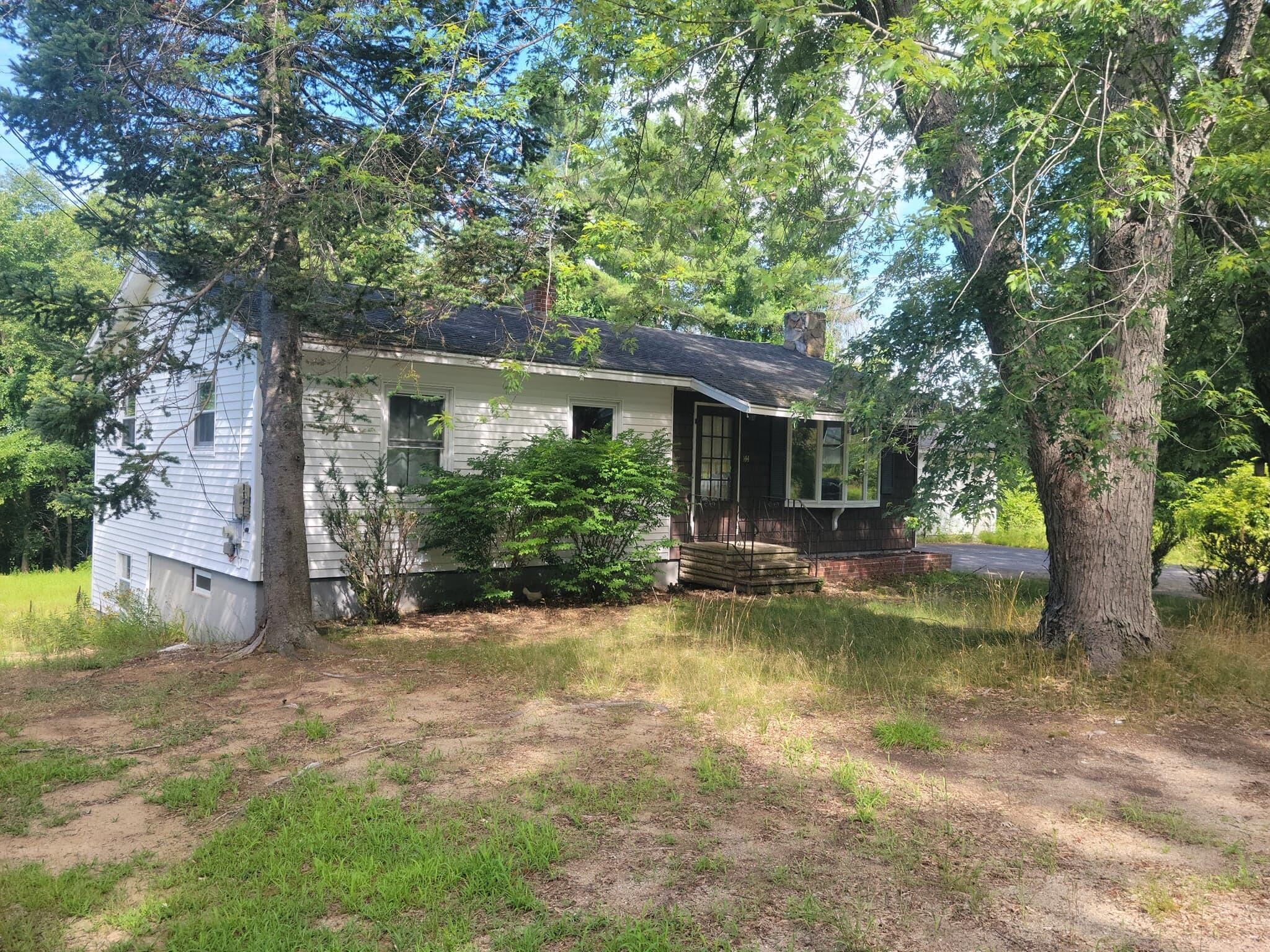 144 Hill Street Paris, ME 04281 - Photo 2 of 17 293863438_416973180465742_25422967431821