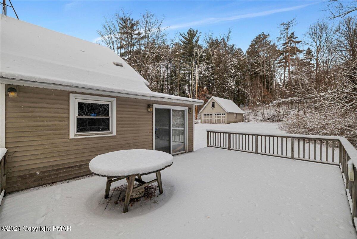 261 Merry Hill Road Mount Pocono, PA 18344 - Photo 32 of 46 261 Huge Deck