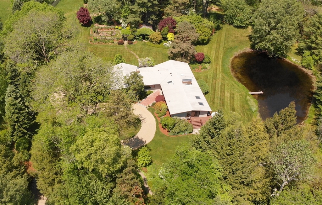 40 Spencer Brook Road Concord, MA 01742 - Photo 3 of 41 Gallery Image 3
