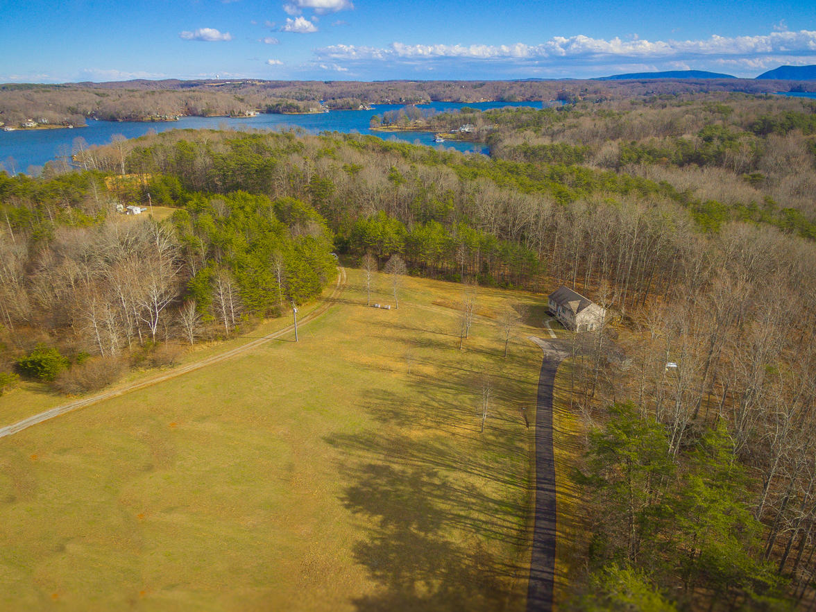 480 Oldfield Road Moneta, VA 24121 - Photo 1 of 30 IMG_4700