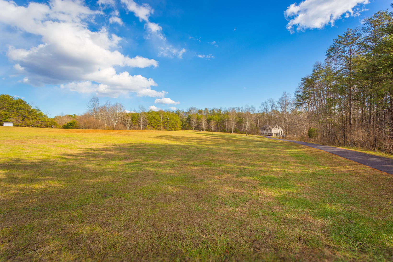 480 Oldfield Road Moneta, VA 24121 - Photo 3 of 30 IMG_4699