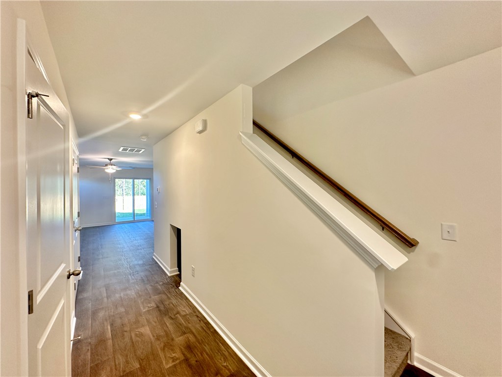 594 Seaborn Circle Pendleton, SC 29670 - Photo 4 of 39 *Picture is from a similar Kelsey Plan*