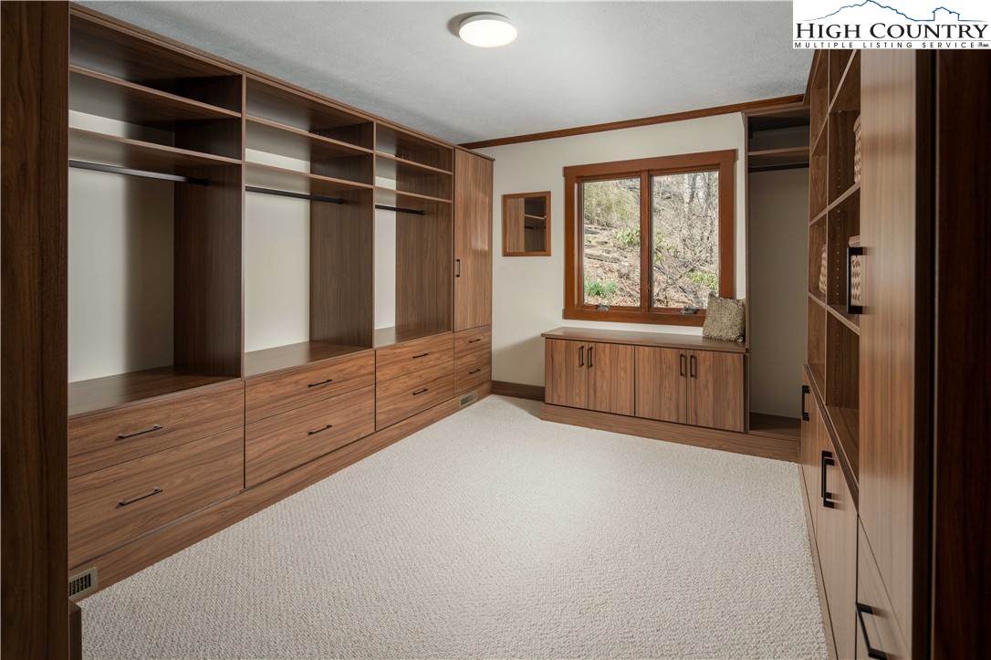 260 Beacon Hill Blowing Rock, NC 28605 - Photo 35 of 47 an empty room with windows