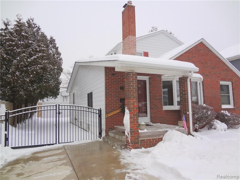 3132 Cumberland Road Berkley, MI 48072 - Photo 4 of 46 04-DSC07442.JPG