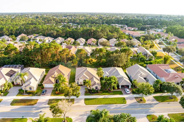 $468,000 | 665 Southwest Lake Charles Circle, Port St. Lucie, FL 34986