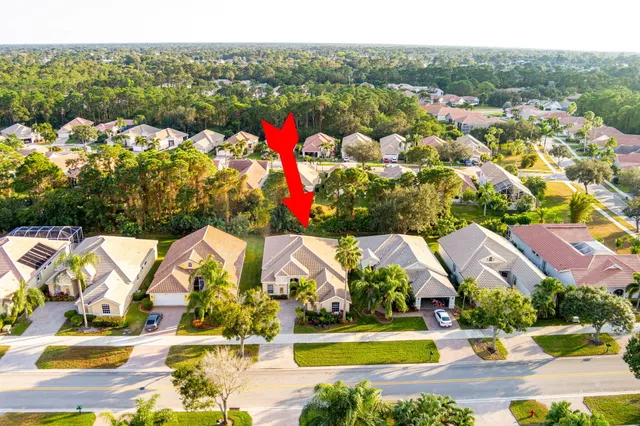 $468,000 | 665 Southwest Lake Charles Circle, Port St. Lucie, FL 34986