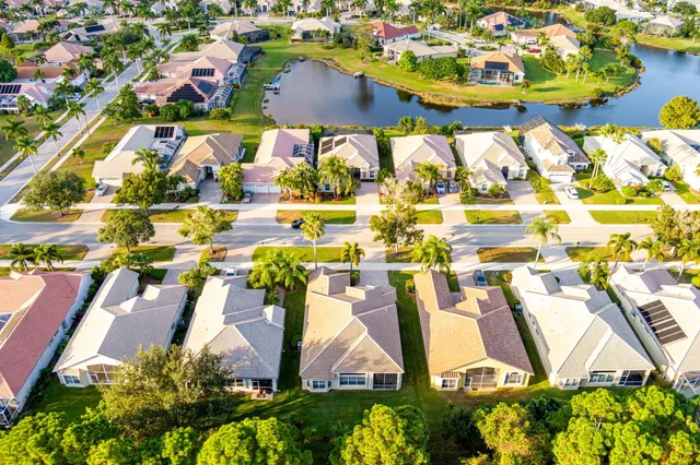 $468,000 | 665 Southwest Lake Charles Circle, Port St. Lucie, FL 34986