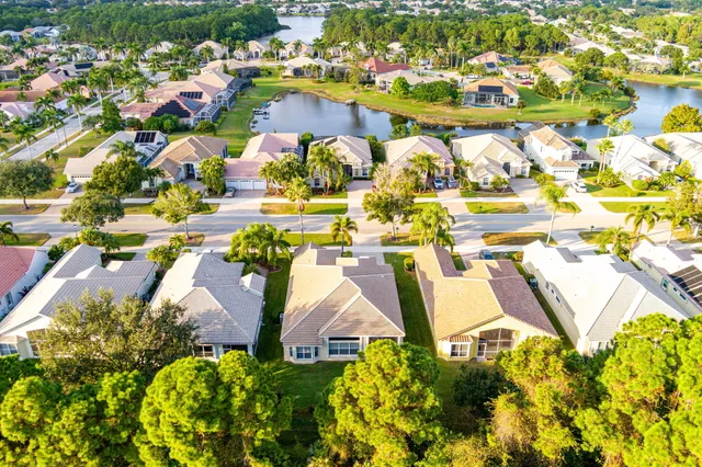 $468,000 | 665 Southwest Lake Charles Circle, Port St. Lucie, FL 34986