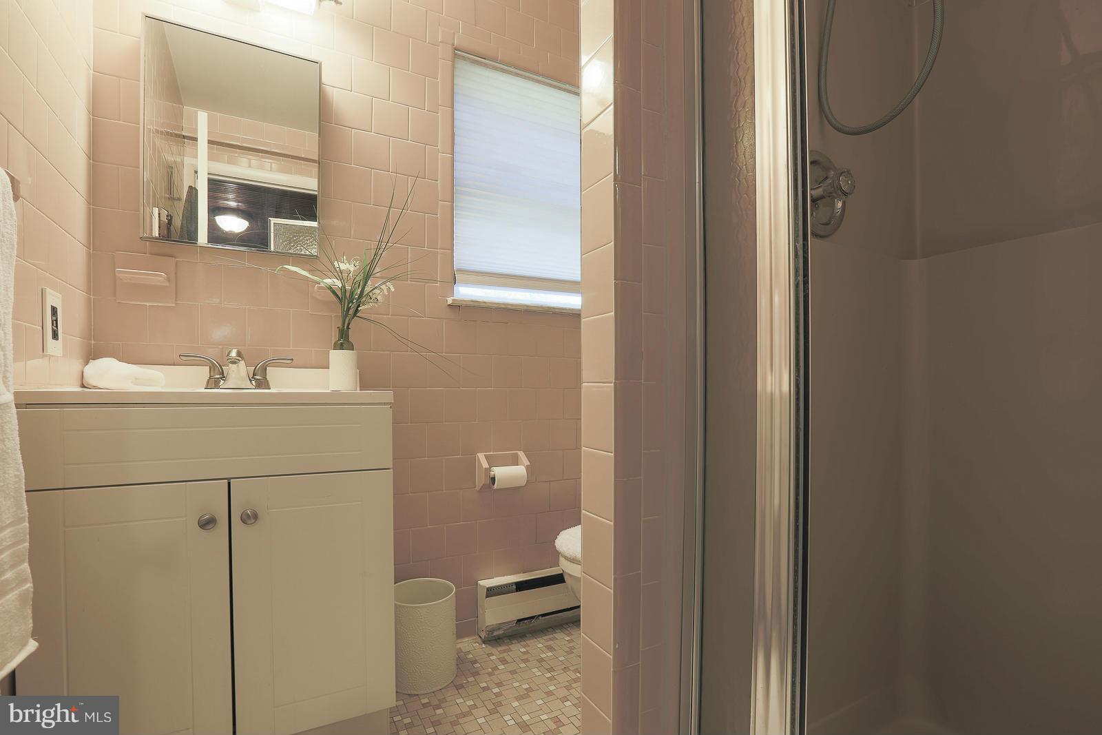 3402 Keyser Road Baltimore, MD 21208 - Photo 14 of 28 Bath (Master)