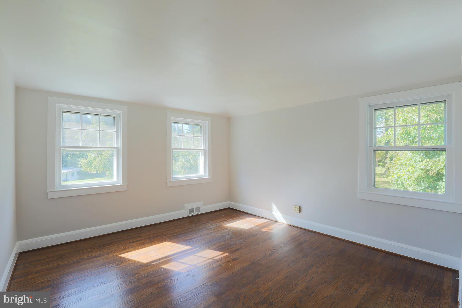 3402 Keyser Road Baltimore, MD 21208 - Photo 23 of 28 Bedroom