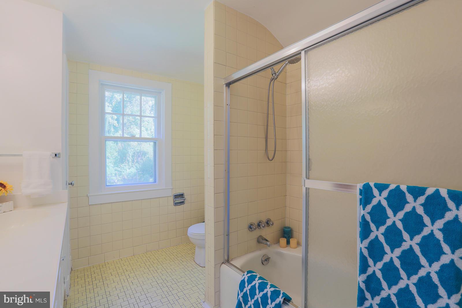 3402 Keyser Road Baltimore, MD 21208 - Photo 26 of 28 Bath