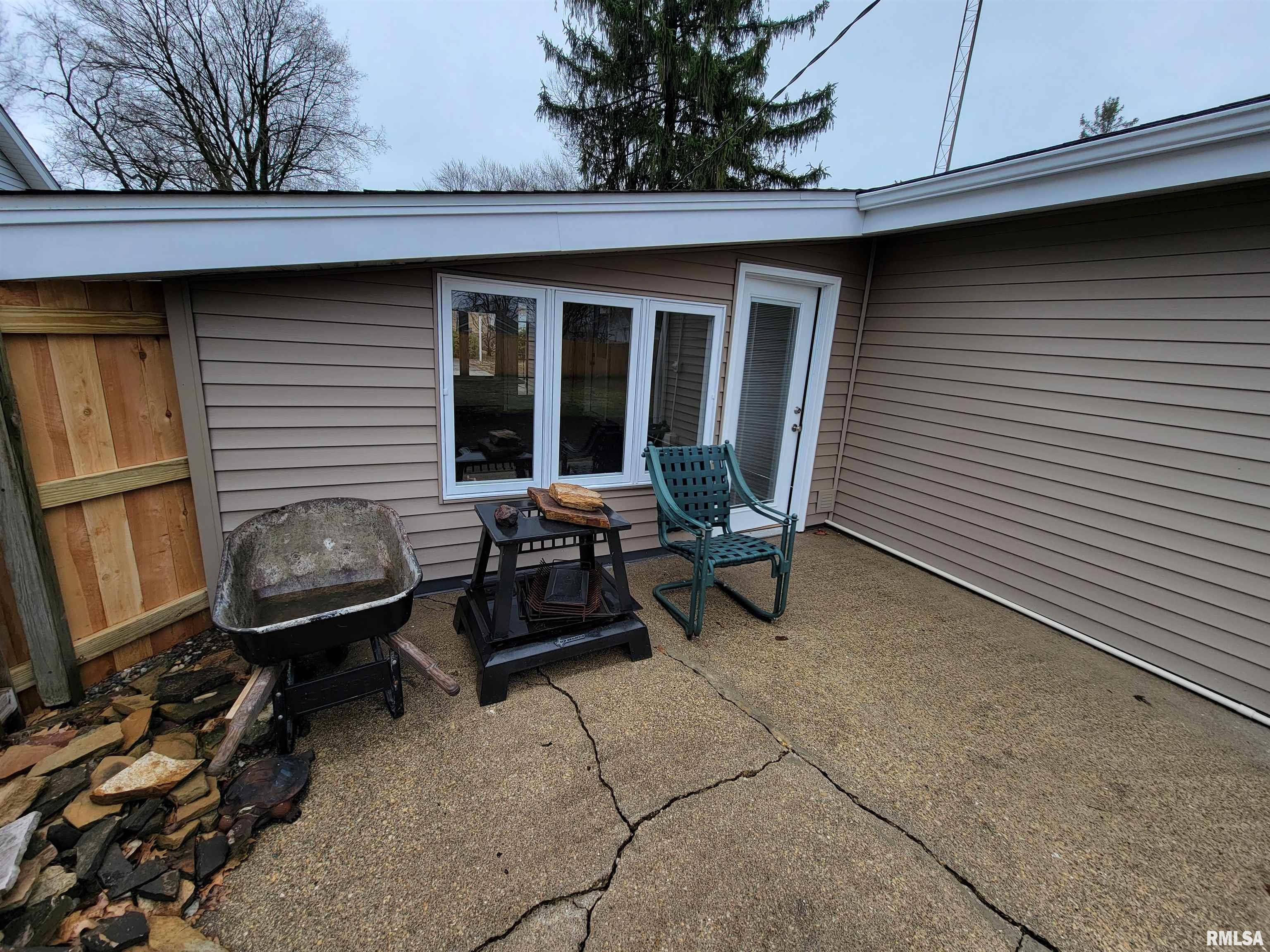 3131 Rita Avenue Springfield, IL 62703 - Photo 24 of 28