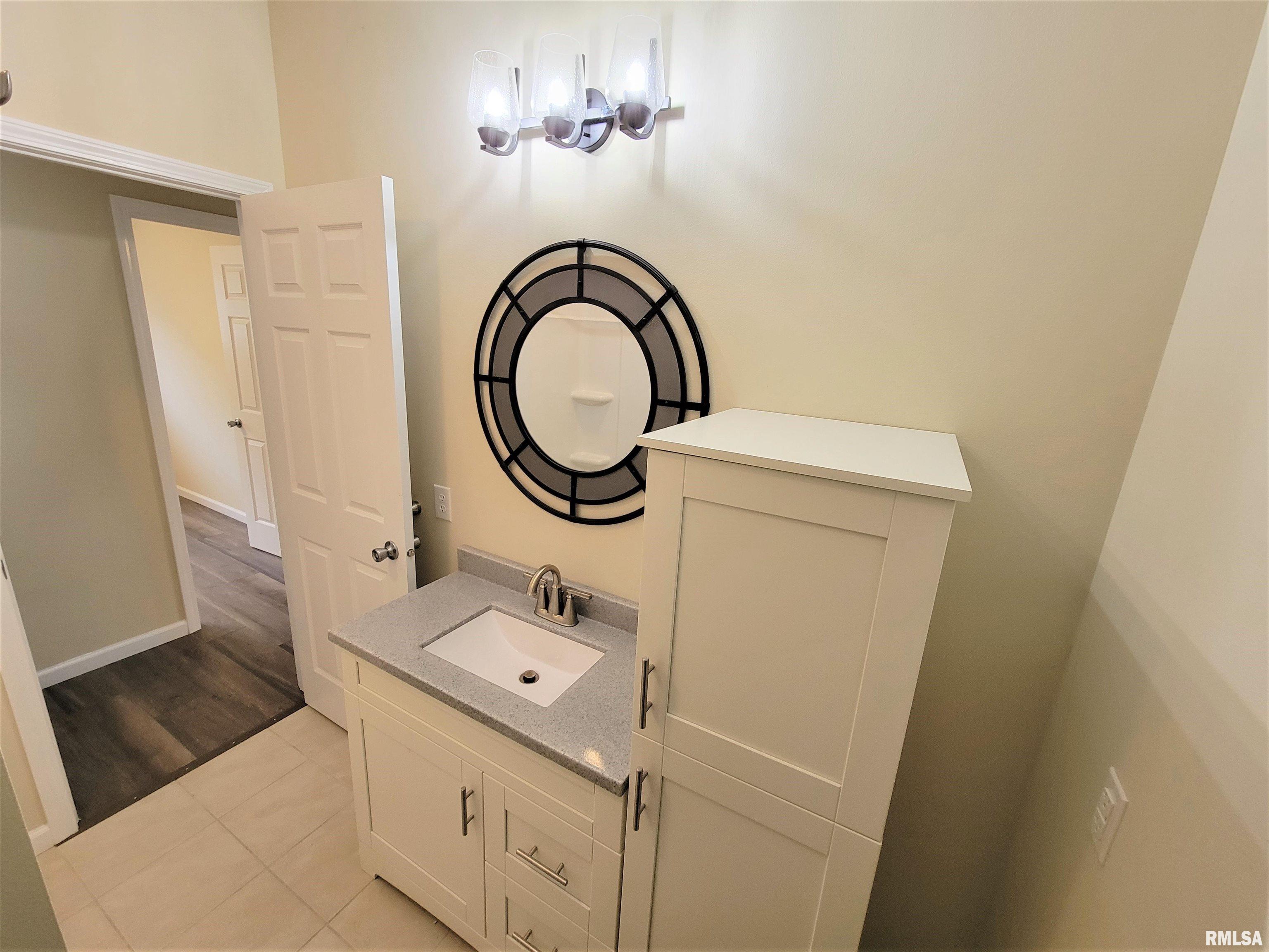 3131 Rita Avenue Springfield, IL 62703 - Photo 9 of 28