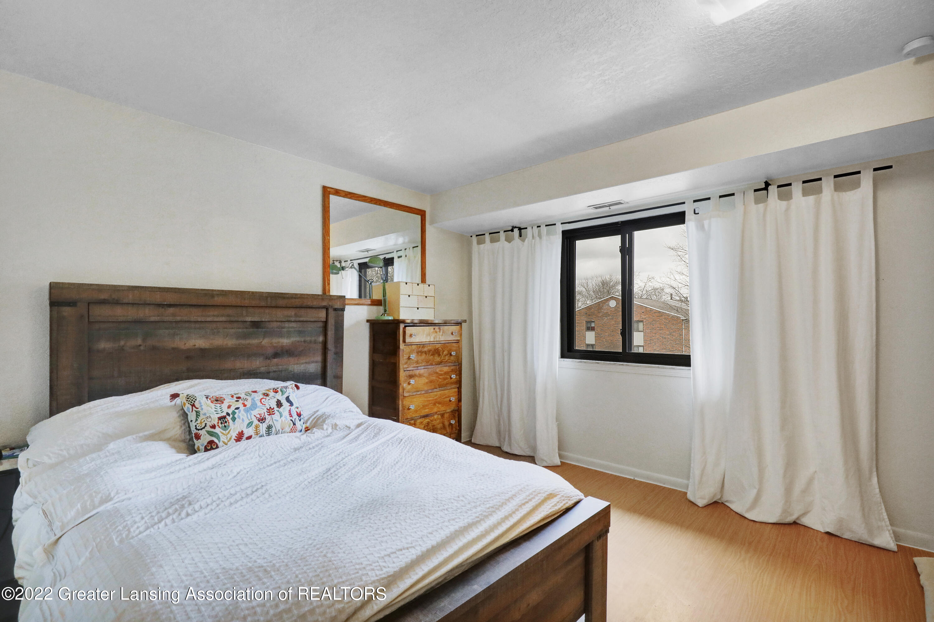 1745 Maple Ridge Road, Unit 8 Haslett, MI 48840 - Photo 16 of 20 _I3A2948