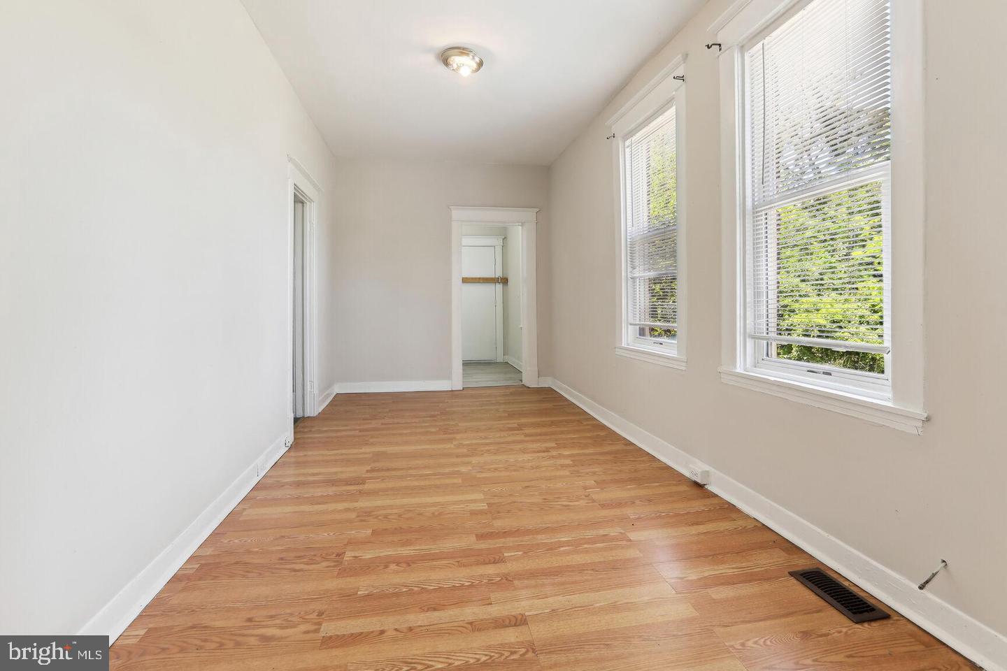 4408 Towanda Avenue Baltimore, MD 21215 - Photo 8 of 28