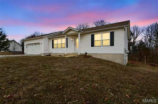 $224,900 | 111 Wrenwood Drive, St. Clair, MO 63077