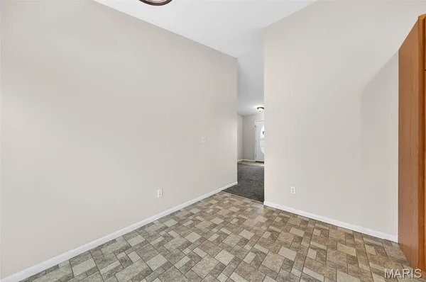 $224,900 | 111 Wrenwood Drive, St. Clair, MO 63077