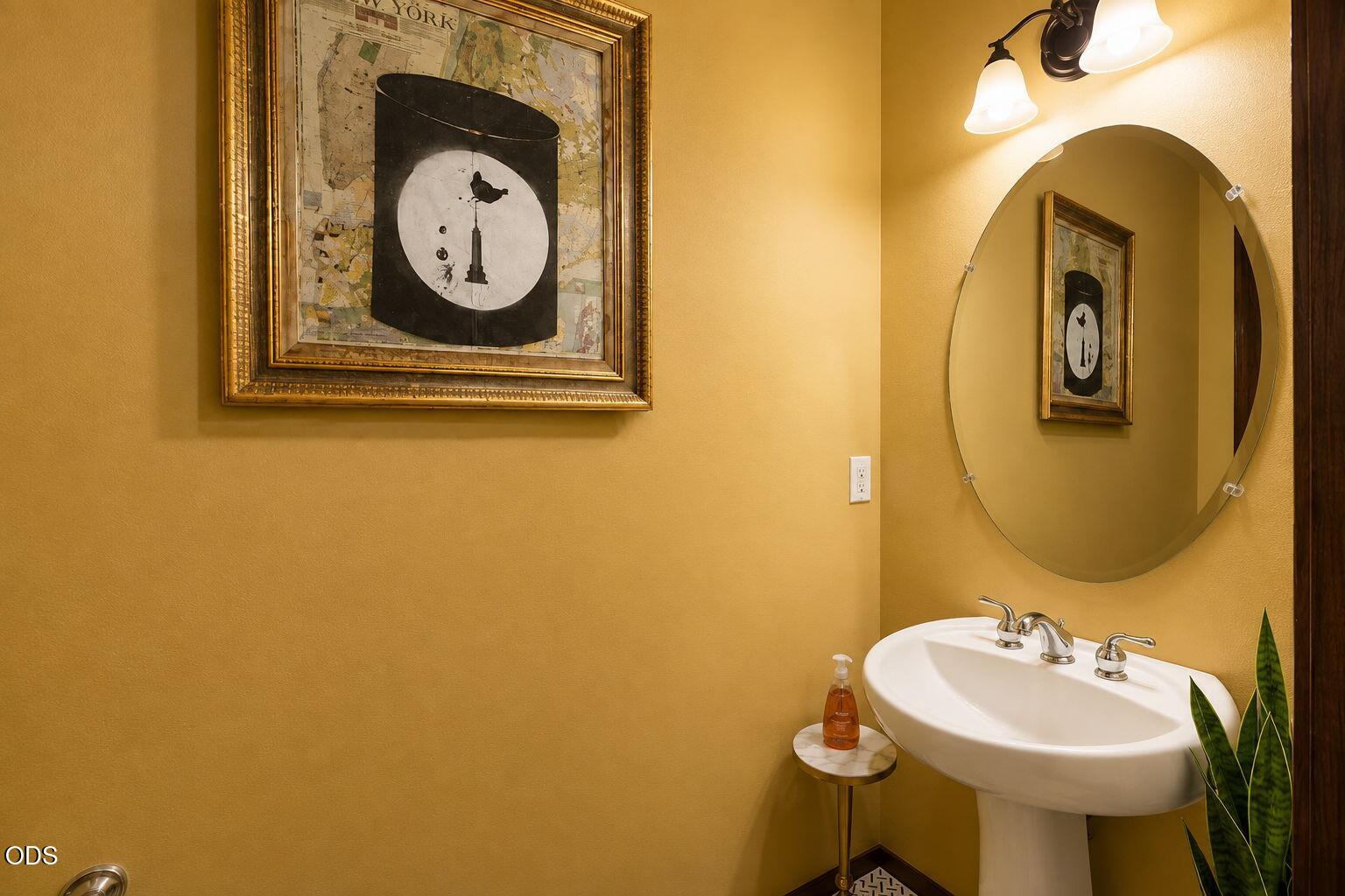 986 Stone Ridge Avenue Ashland, OR 97520 - Photo 5 of 26 Gallery Image 5