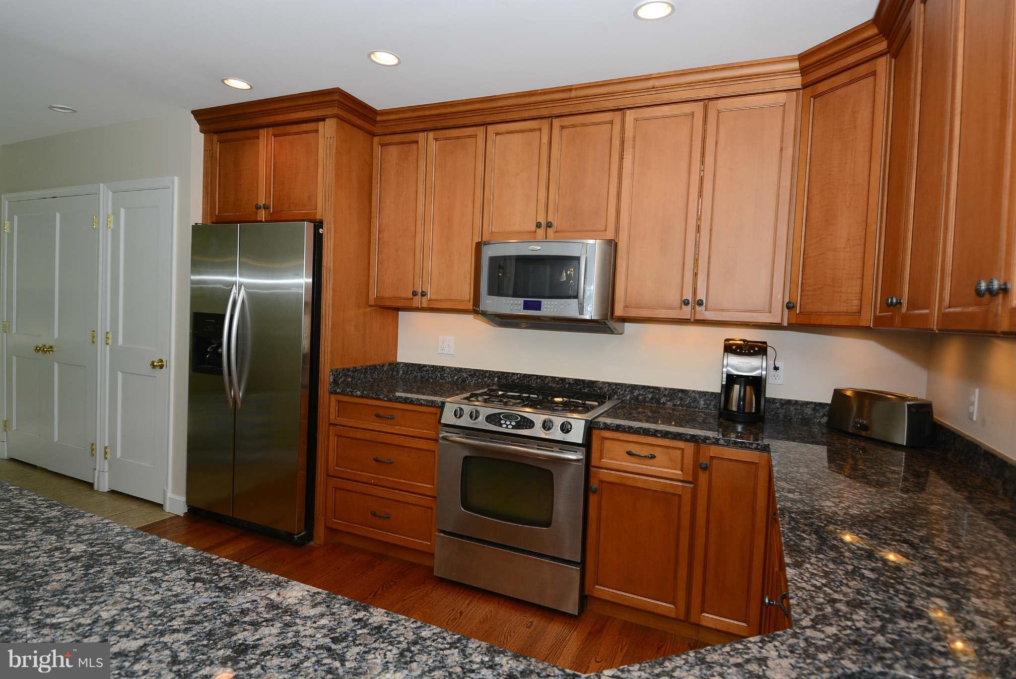 5815 Walton Road Bethesda, MD 20817 - Photo 12 of 29 Kitchen