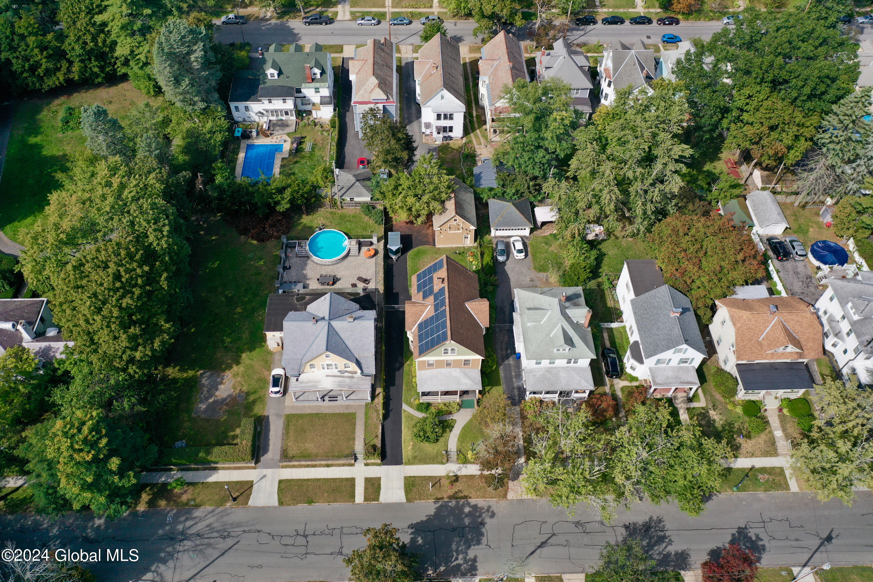 1043 Ardsley Road Schenectady, NY 12308 - Photo 6 of 75 9