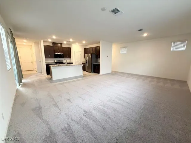 $2,390 | 9078 Vesey Avenue, Las Vegas, NV 89148