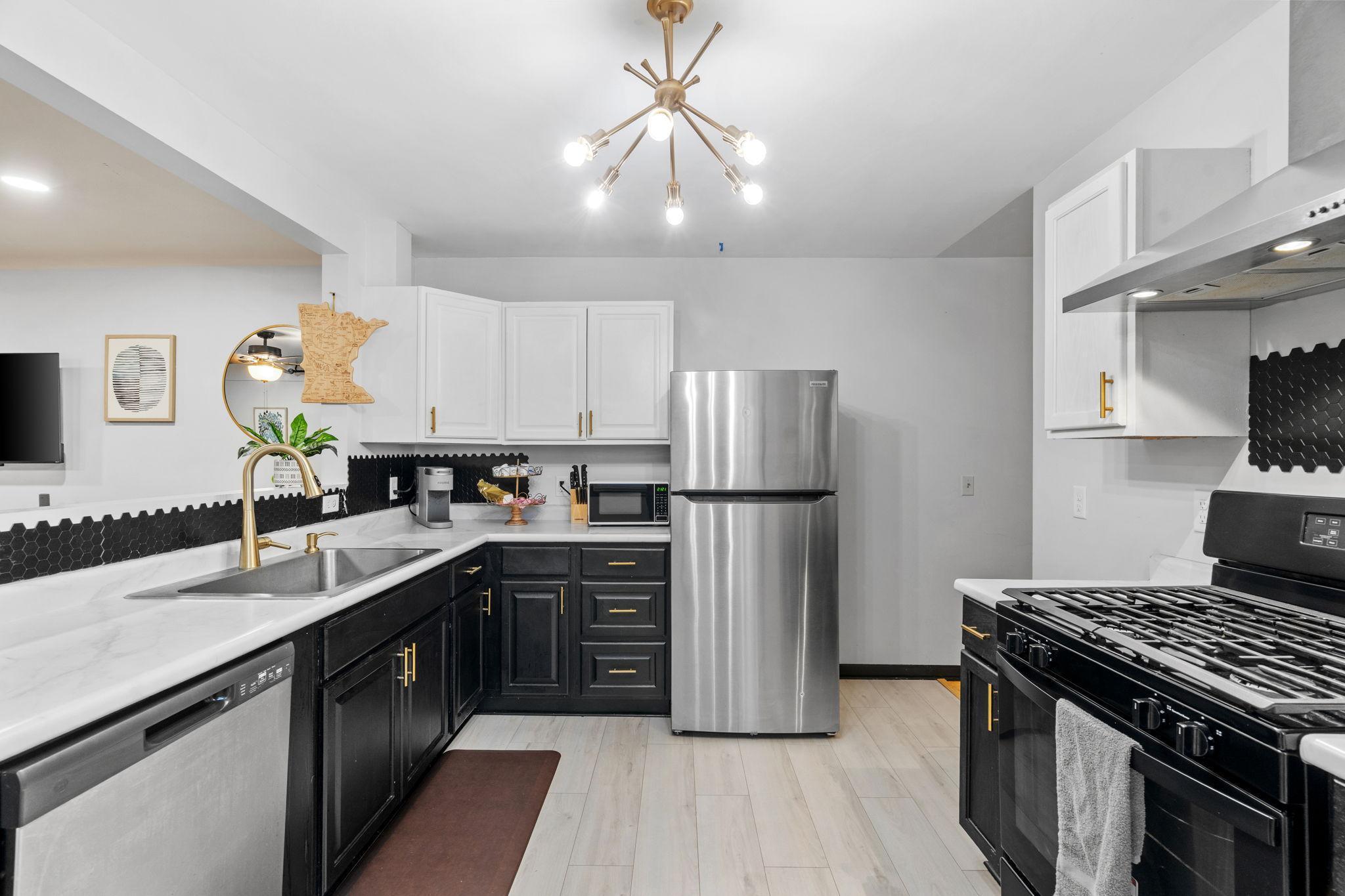 3952 Bloomington Avenue Minneapolis, MN 55407 - Photo 9 of 44