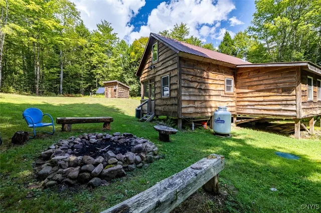 $230,000 | 87 Tamblin Ridge, Bernhards Bay, NY 13028