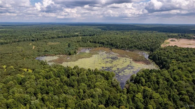 $230,000 | 87 Tamblin Ridge, Bernhards Bay, NY 13028