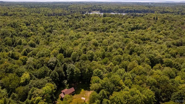 $230,000 | 87 Tamblin Ridge, Bernhards Bay, NY 13028