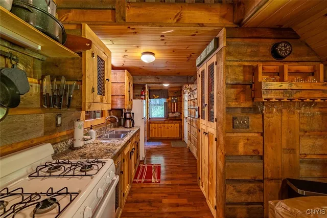 $230,000 | 87 Tamblin Ridge, Bernhards Bay, NY 13028