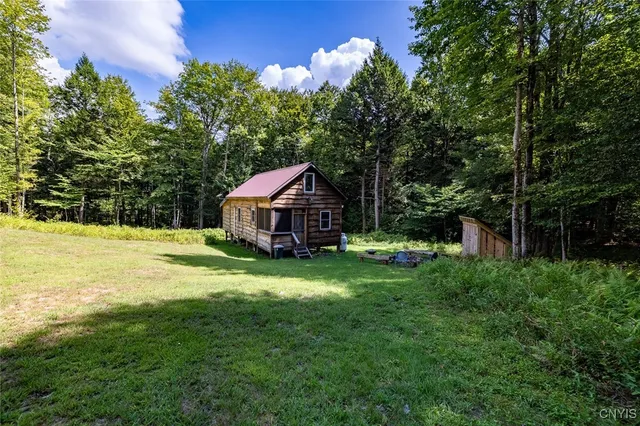 $230,000 | 87 Tamblin Ridge, Bernhards Bay, NY 13028