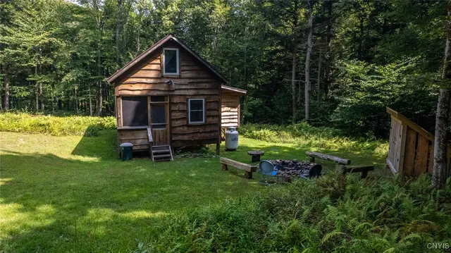 $230,000 | 87 Tamblin Ridge, Bernhards Bay, NY 13028