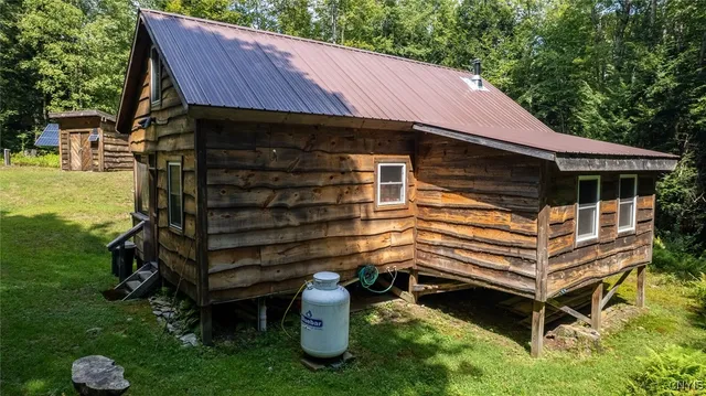 $230,000 | 87 Tamblin Ridge, Bernhards Bay, NY 13028