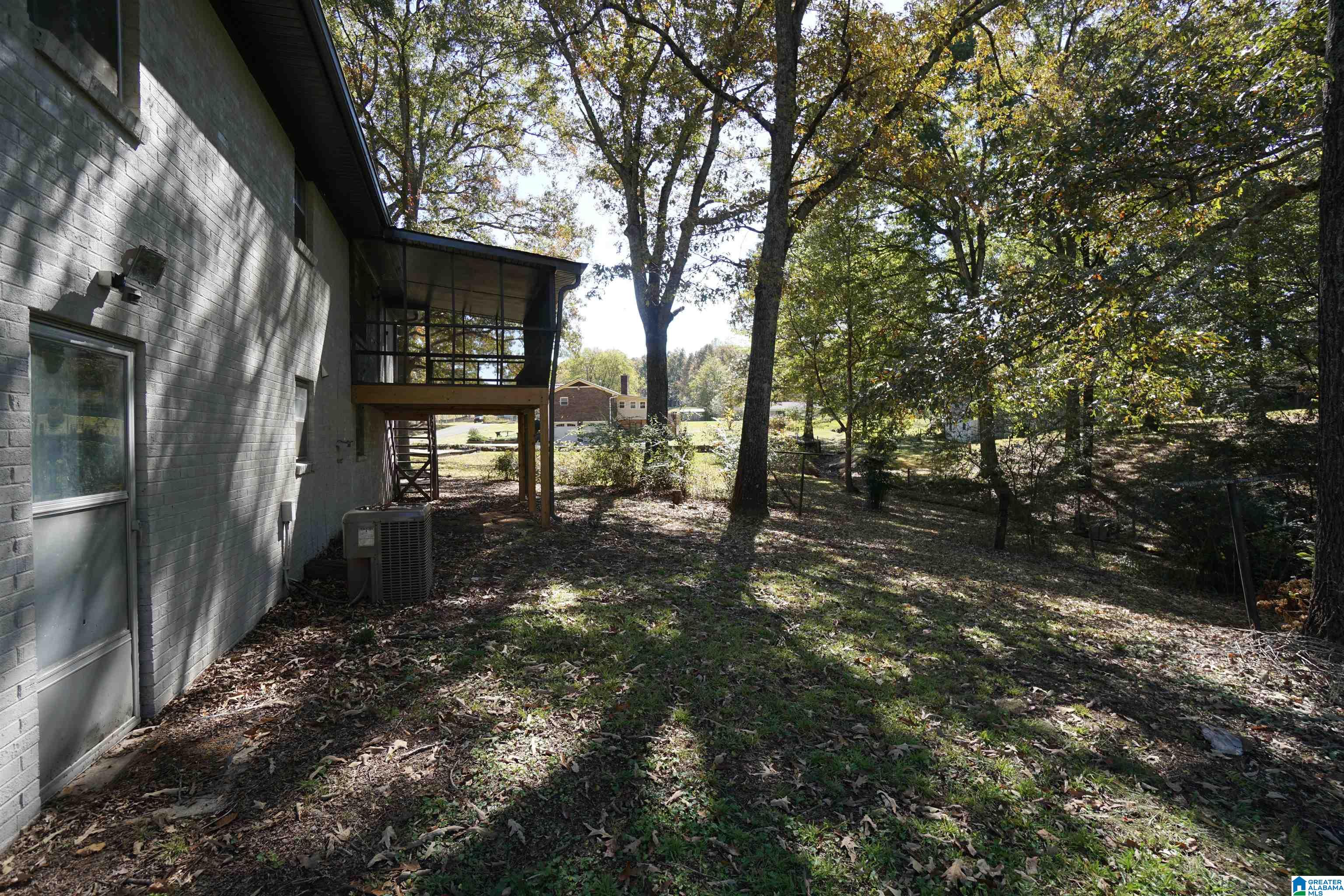 3309 Treehaven Circle Adamsville, AL 35005 - Photo 3 of 28