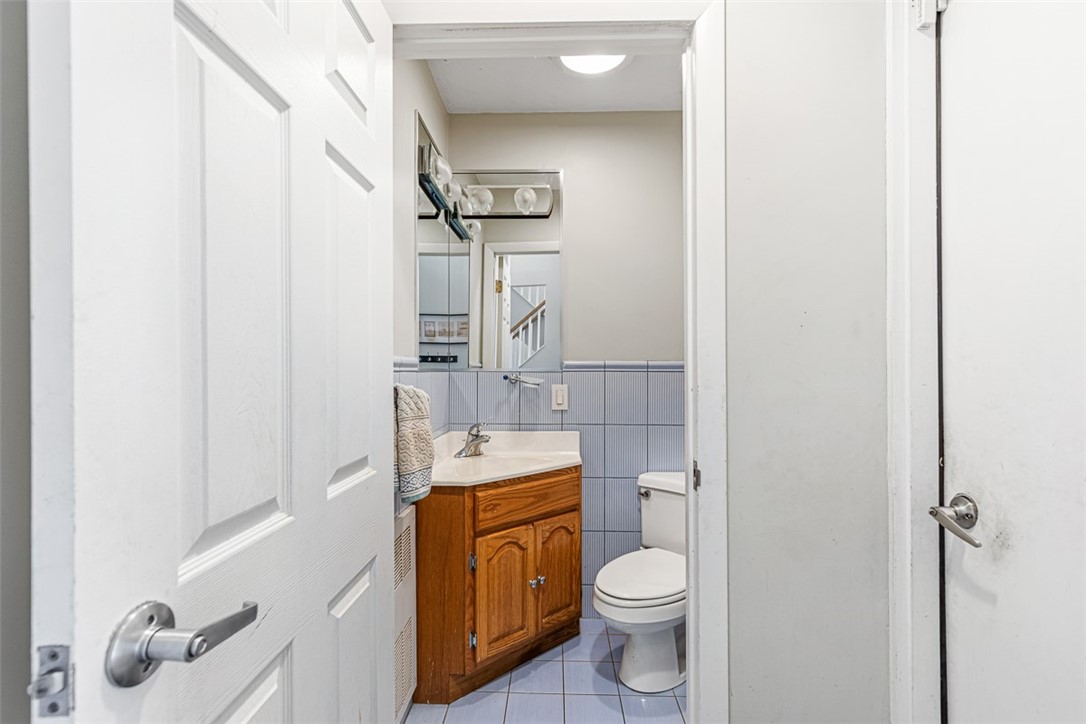 1112 Great Road Lincoln, RI 02865 - Photo 22 of 48