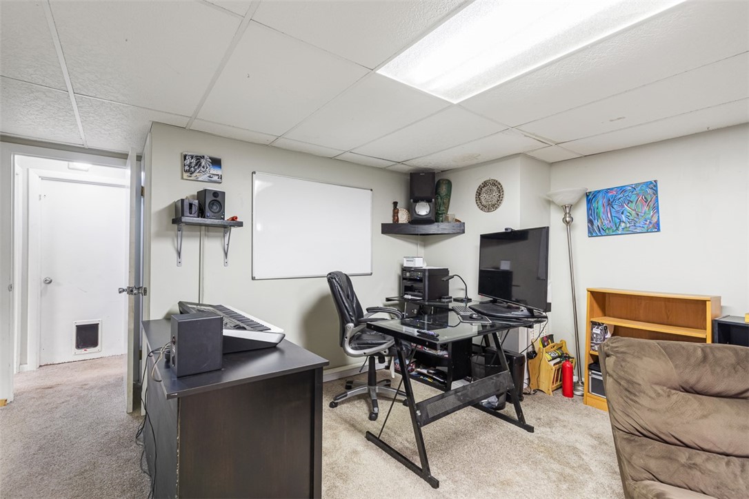 1112 Great Road Lincoln, RI 02865 - Photo 36 of 48