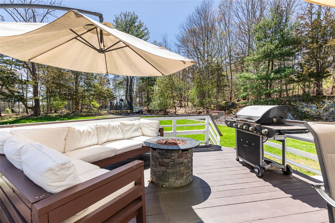1112 Great Road Lincoln, RI 02865 - Photo 42 of 48