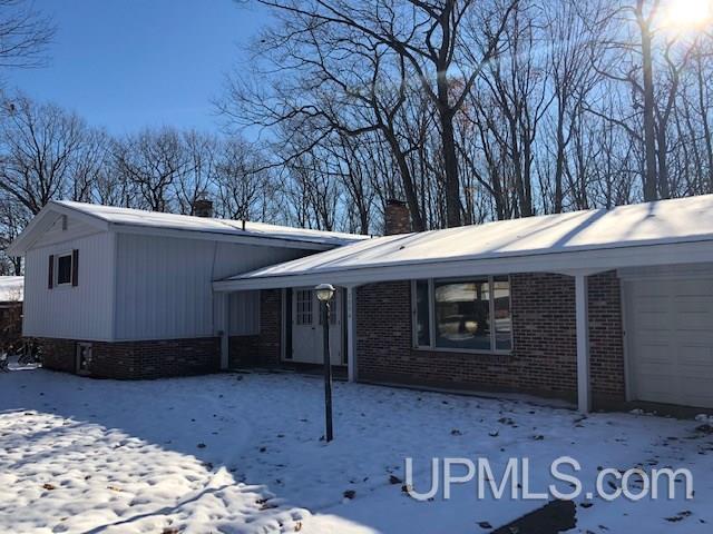 1004 Allouez Road Marquette, MI 49855 - Photo 3 of 40 Gallery Image 3