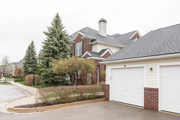 $310,000 | 301 Scio Village Court, Unit 260, Ann Arbor, MI 48103