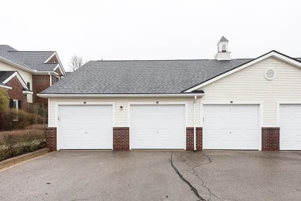 $310,000 | 301 Scio Village Court, Unit 260, Ann Arbor, MI 48103
