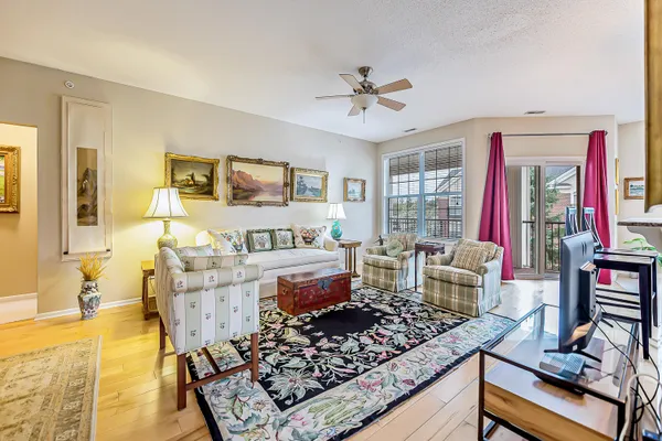 $310,000 | 301 Scio Village Court, Unit 260, Ann Arbor, MI 48103