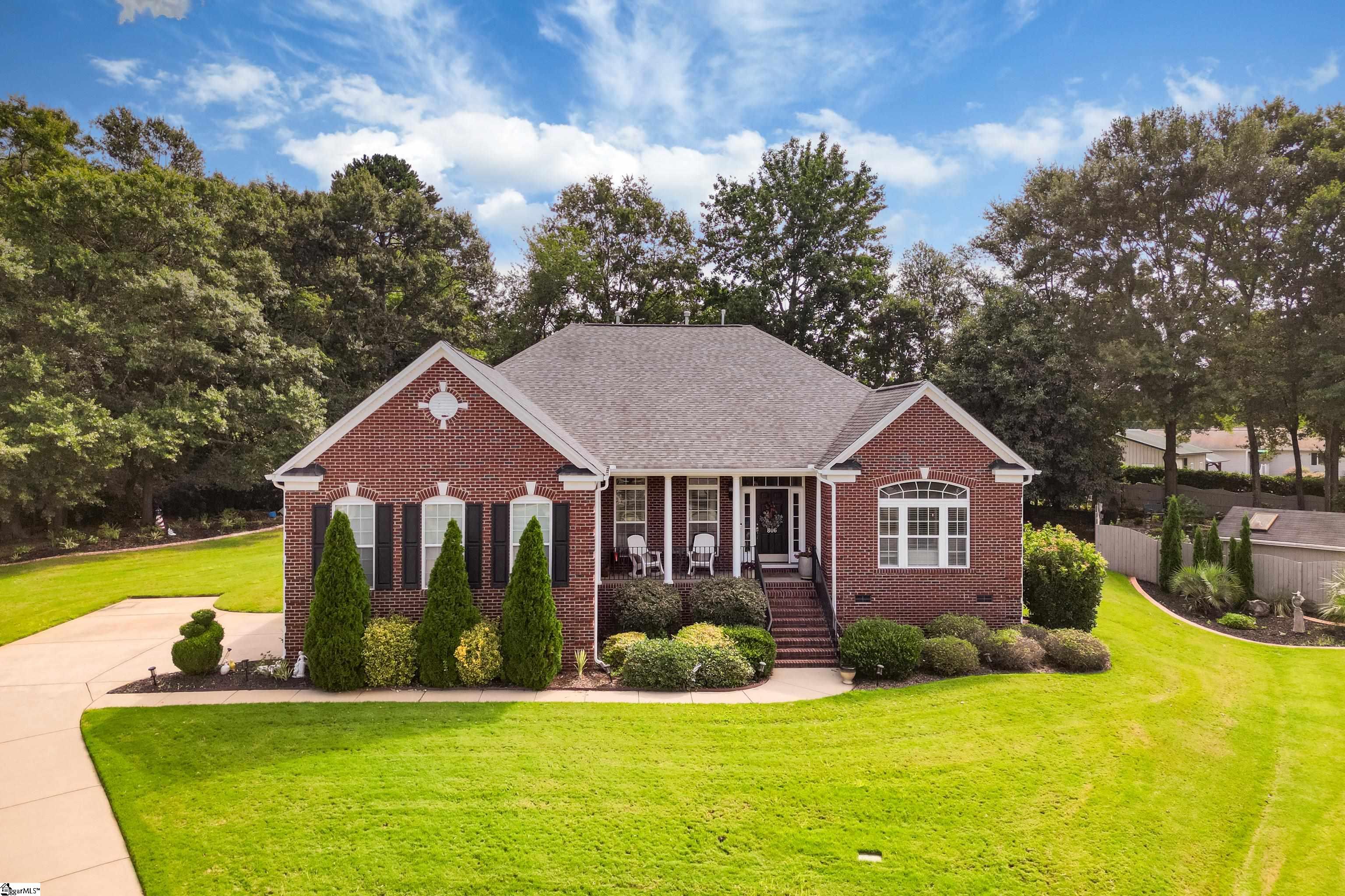 806 Hartscove Court Boiling Springs, SC 29316 - Photo 4 of 35